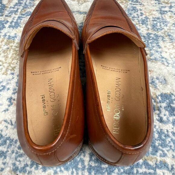 GRAVATI for Bergdorf Goodman Elegant Brown Leather Slip-On Loafers GRAVATI for Bergdorf Goodman Elegant Brown Leather Slip-On  main image 2
